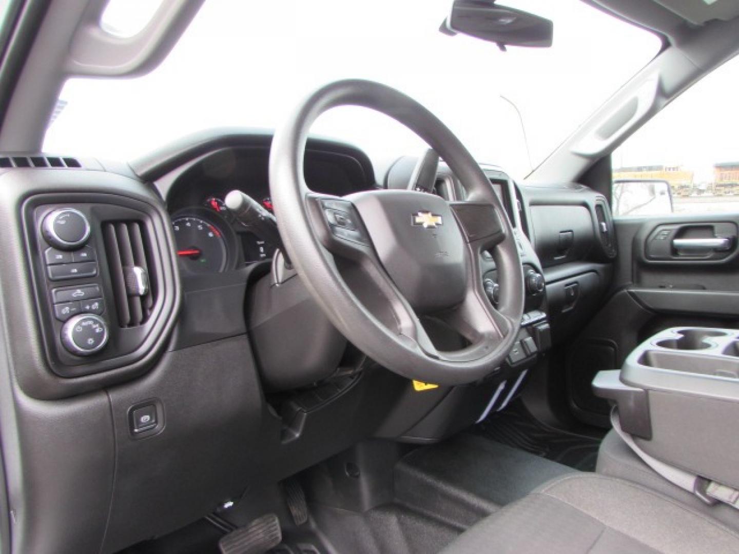 2020 White /Gray Chevrolet Silverado 2500HD Service Body Crew Cab 4WD (1GB1YLE78LF) with an 6.6L V8 OHV 16V Gasoline Engine engine, 6 speed automatic transmission, located at 4562 State Avenue, Billings, MT, 59101, (406) 896-9833, 45.769516, -108.526772 - 2020 Chevrolet Silverado 2500HD Crew Cab 4WD - Service Body! 6.6L V8 OHV 16V Gasoline Engine - 6 speed automatic transmission - 4WD - 79,469 miles - One owner - Inspected and serviced - copy of the inspection and work performed provided - full vehicle history report Air conditioning - tilt ste - Photo#10